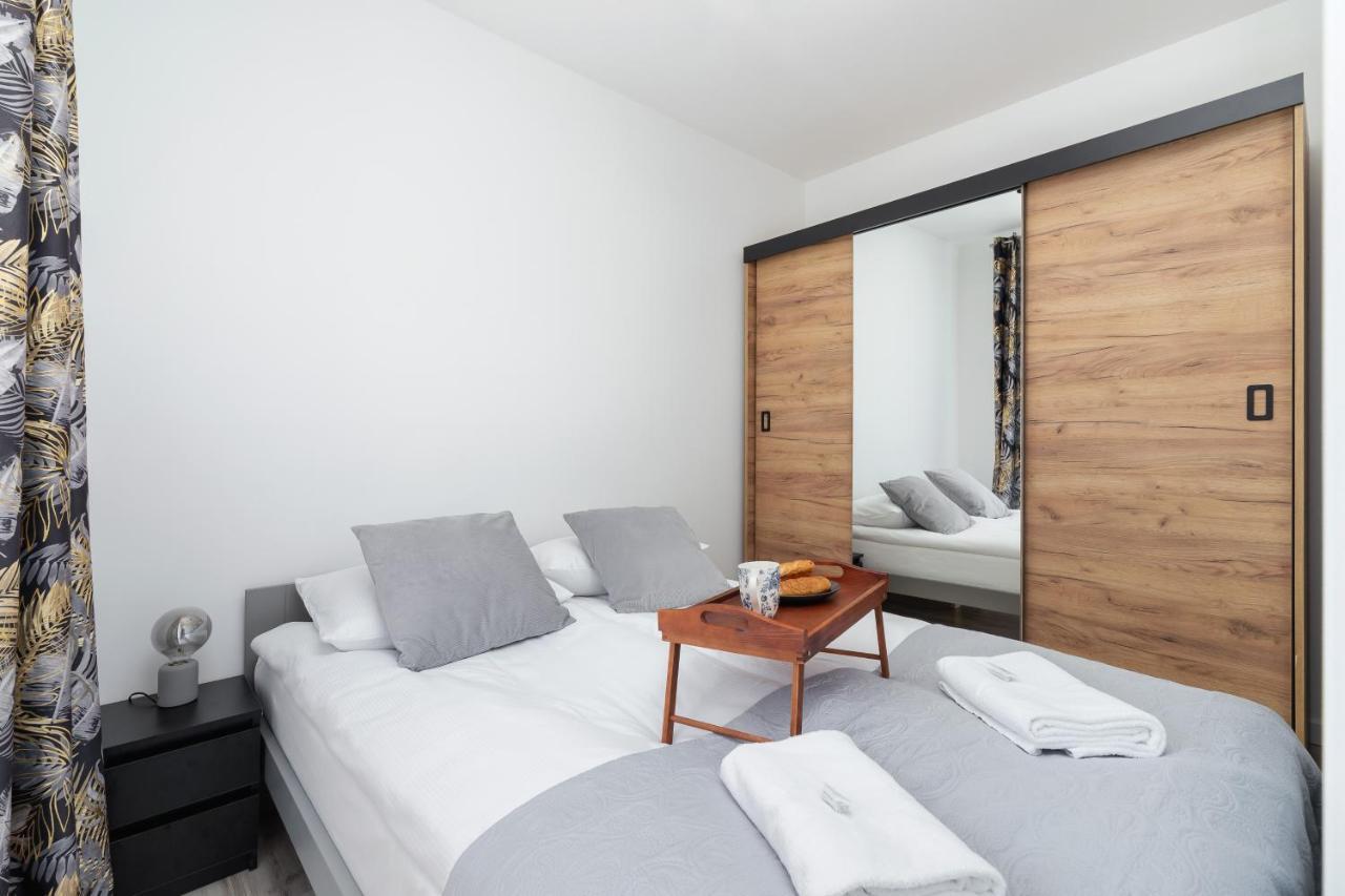 Salsa Cracow By Renters Apartment Krakau