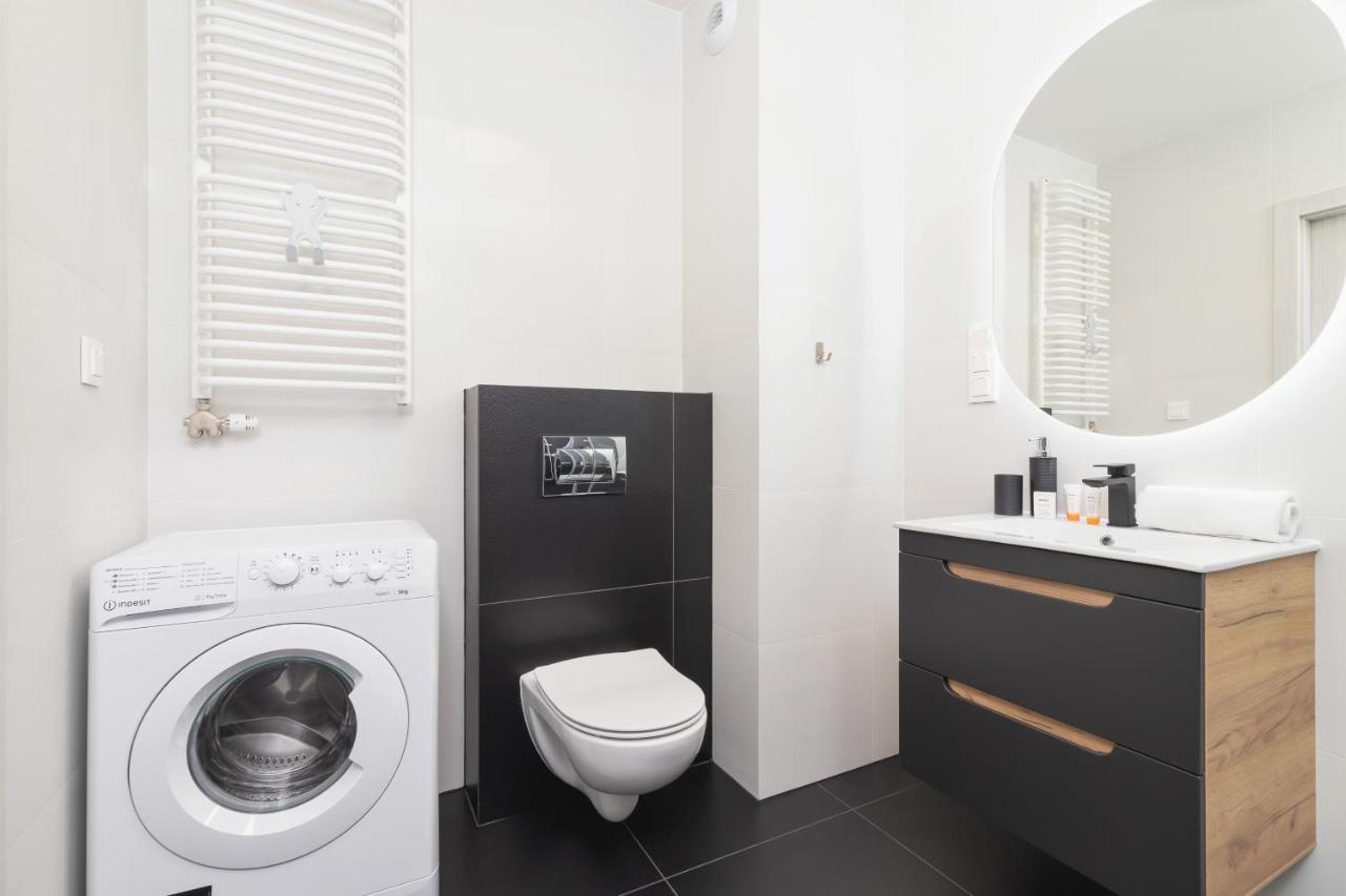 Apartment Salsa Cracow By Renters Krakau