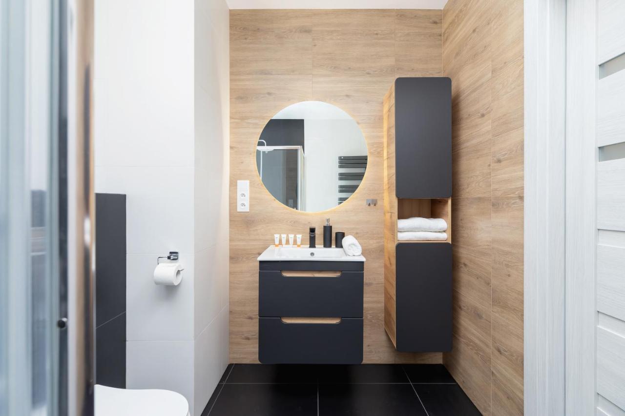 Salsa Cracow By Renters Apartment Krakau